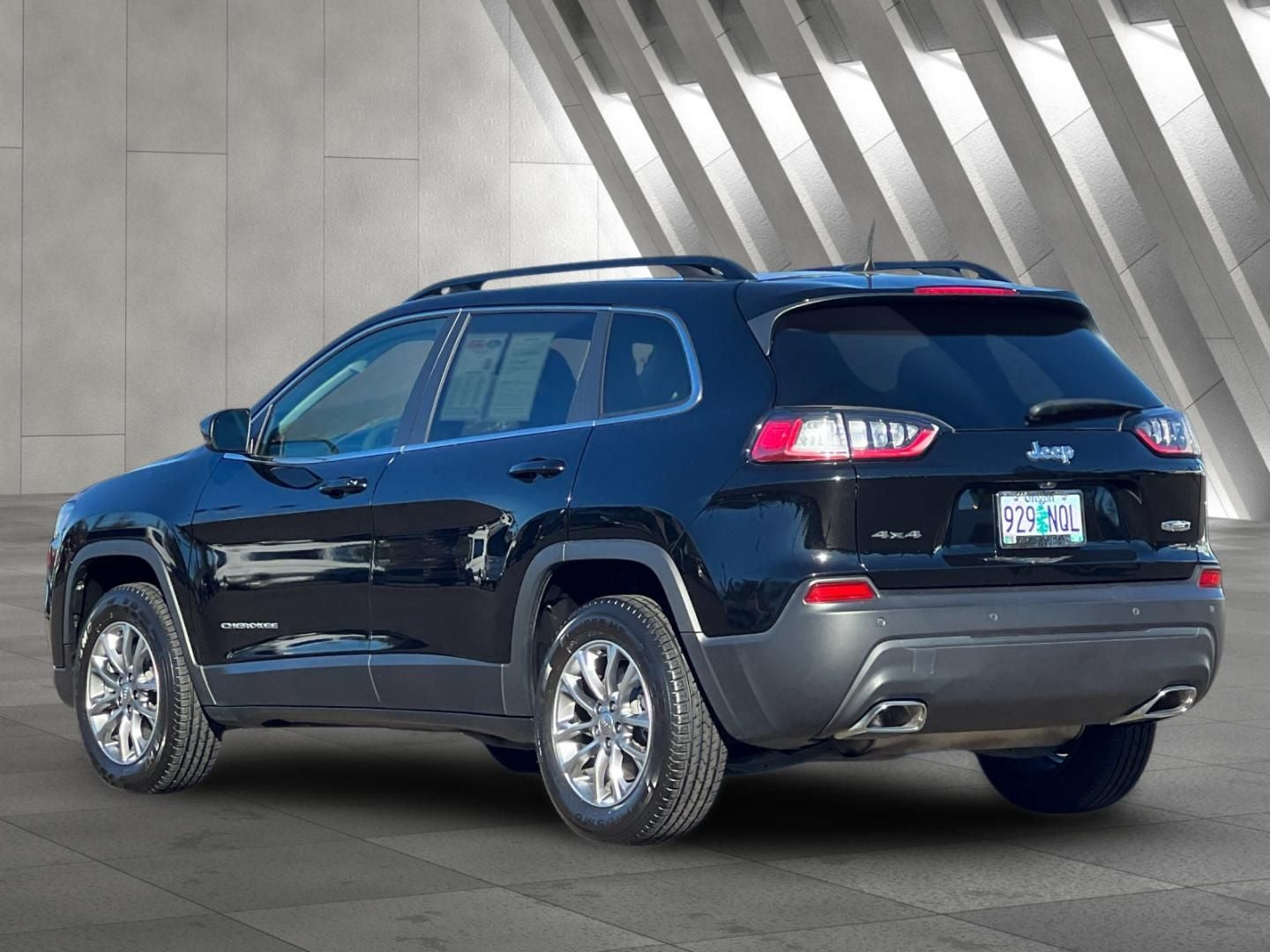 2022 Jeep Cherokee Latitude Lux