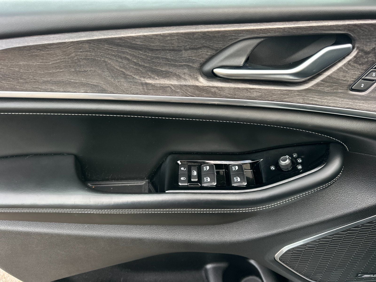 2023 Jeep Grand Cherokee L Overland