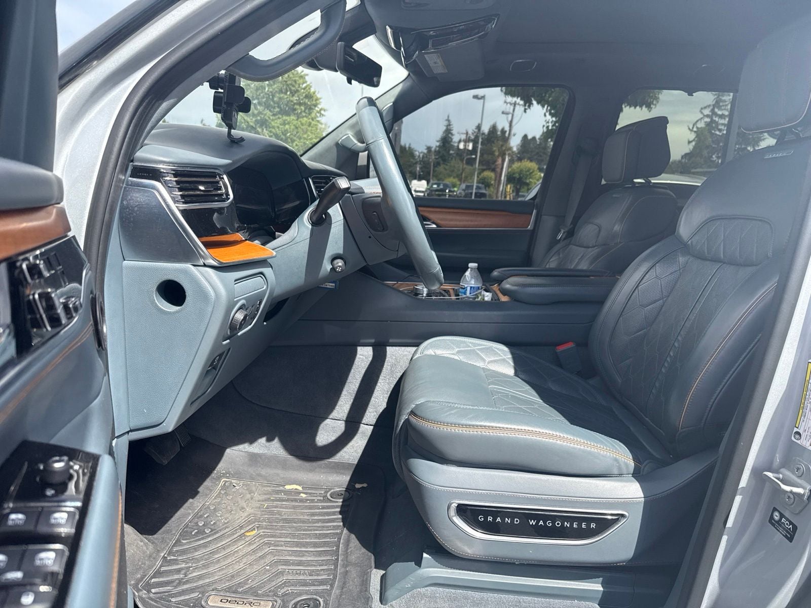 2022 Jeep Grand Wagoneer Series III