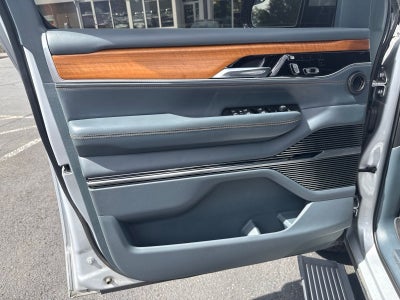 2022 Jeep Grand Wagoneer Series III