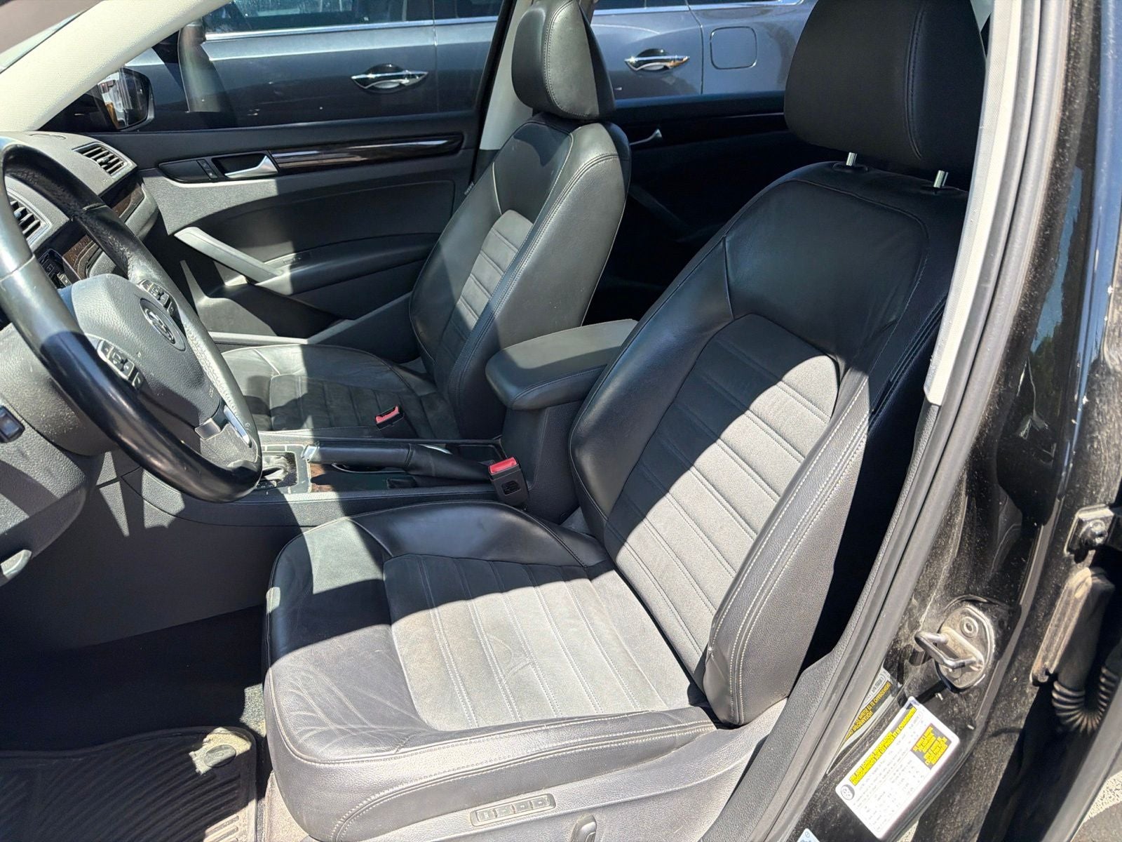 2014 Volkswagen Passat SEL Premium