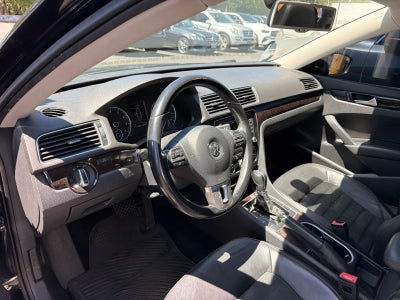2014 Volkswagen Passat SEL Premium