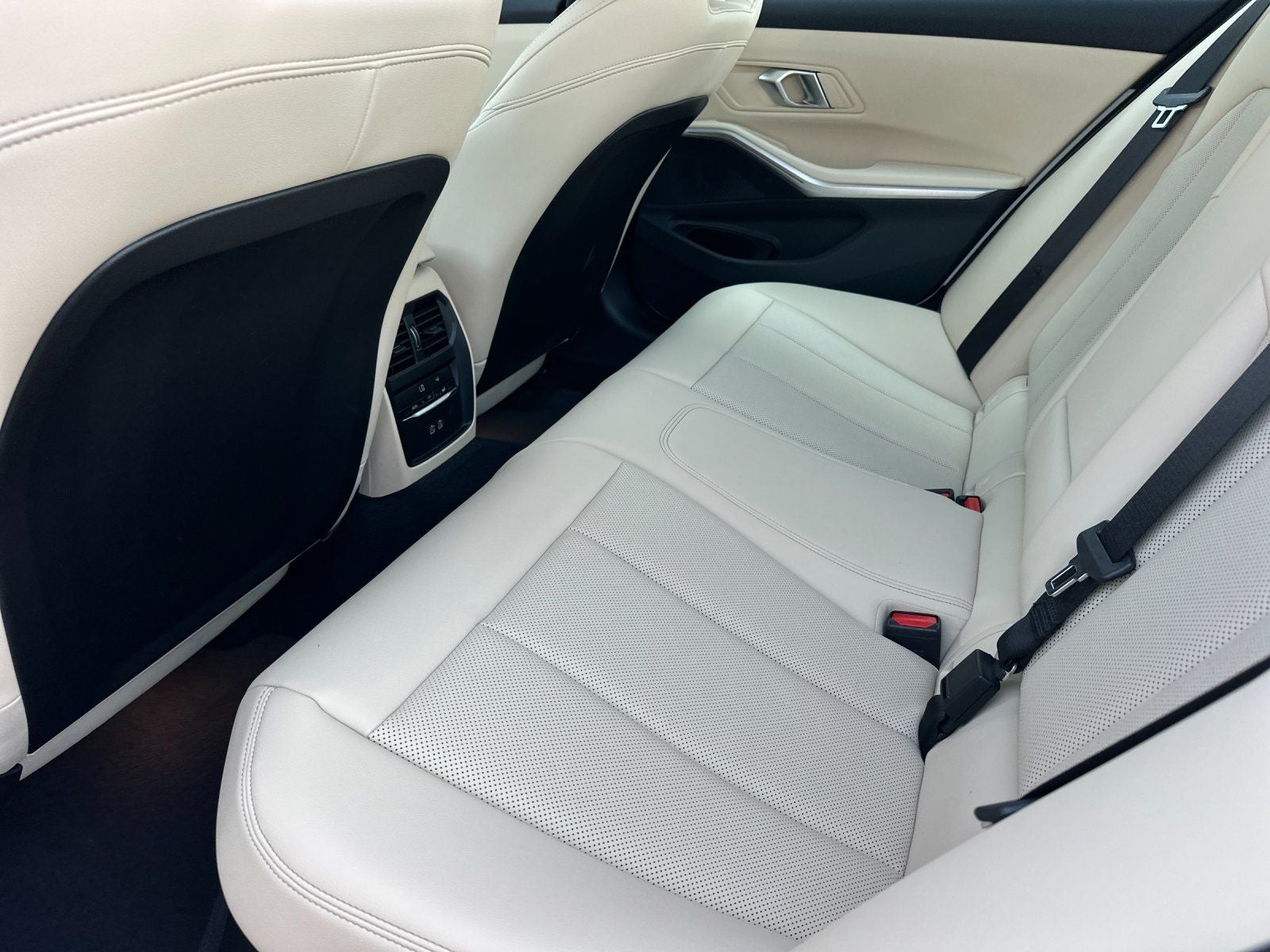 2024 BMW 3 Series 330i xDrive