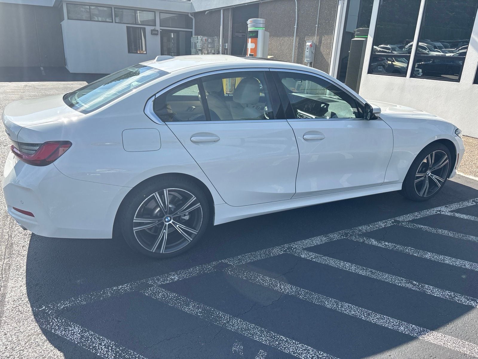 2024 BMW 3 Series 330i xDrive