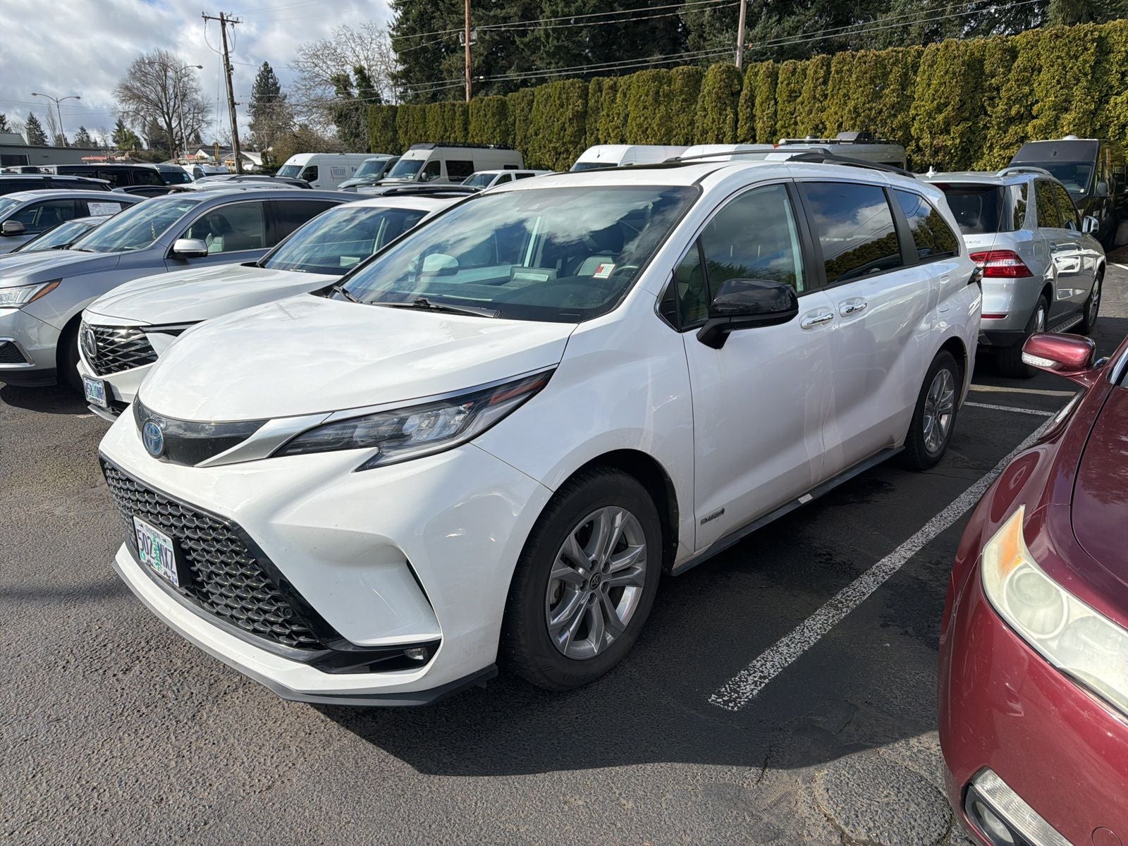 2021 Toyota Sienna XSE 7 Passenger