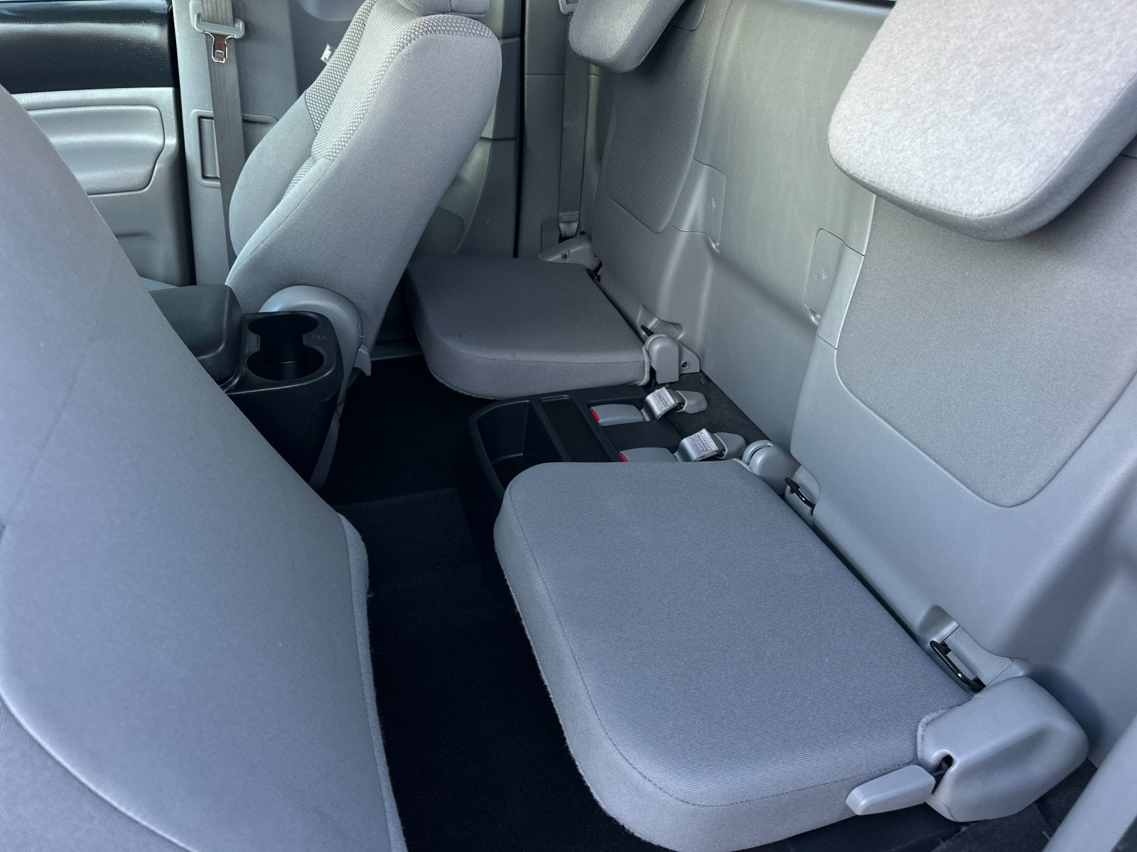 2015 Toyota Tacoma 2WD Access Cab I4 AT (Natl)