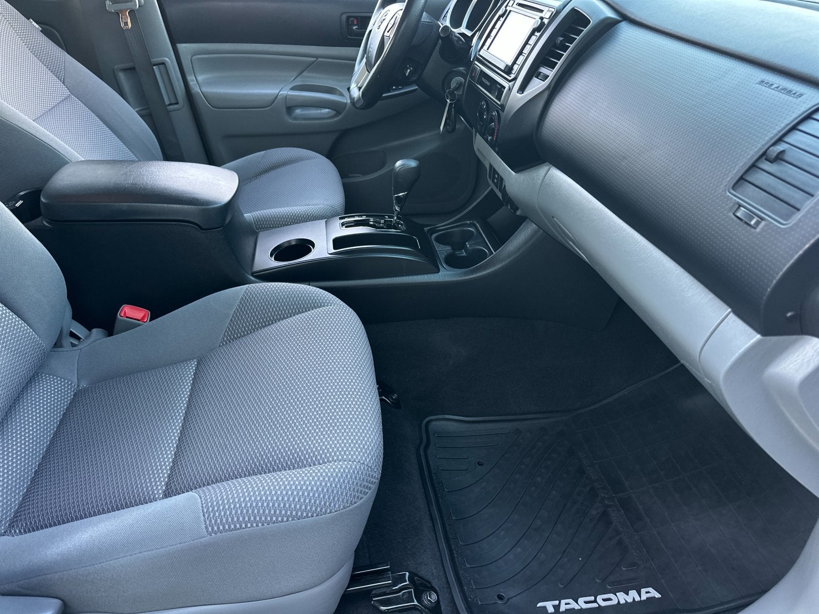 2015 Toyota Tacoma 2WD Access Cab I4 AT (Natl)