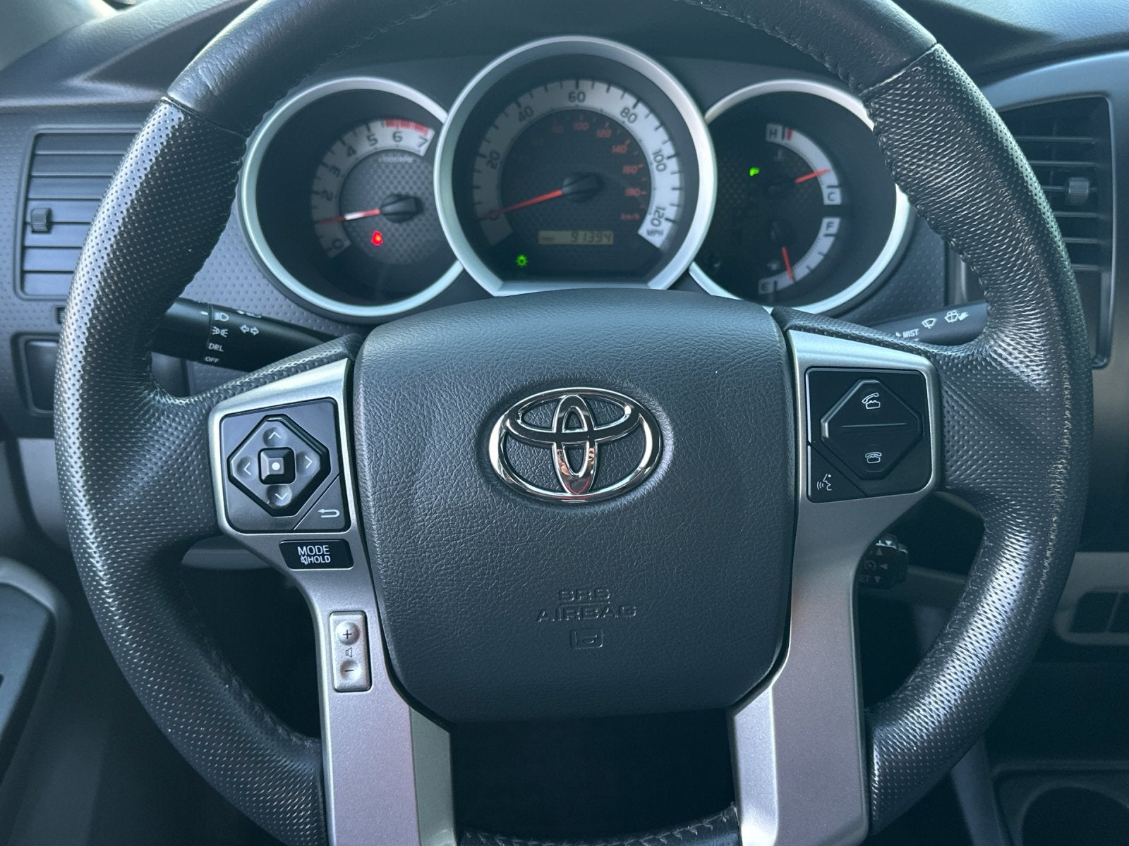 2015 Toyota Tacoma 2WD Access Cab I4 AT (Natl)