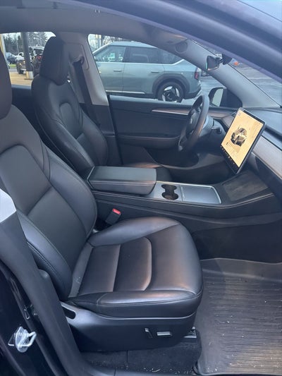 2024 Tesla Model Y Long Range