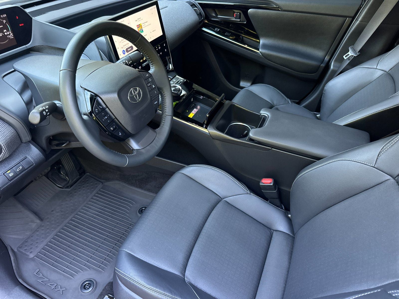 2023 Toyota bZ4X Limited