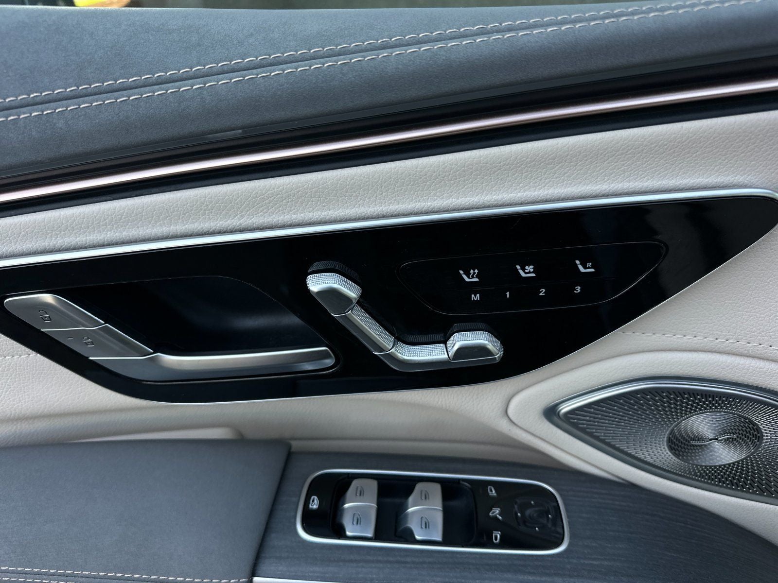 2022 Mercedes-Benz EQS 450 Base