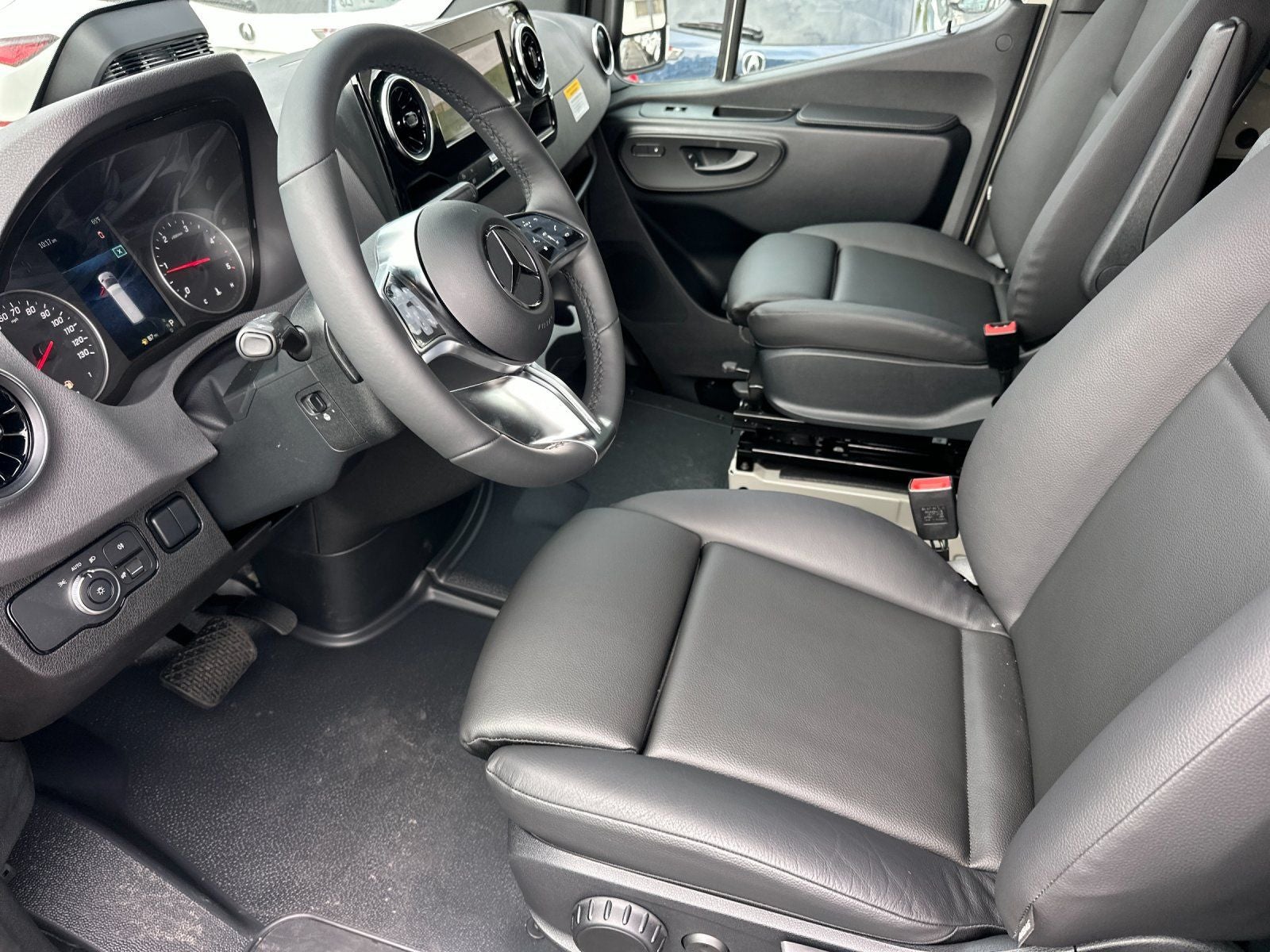 2026 Mercedes-Benz Sprinter 2500 Cargo 144 WB 4MATIC®