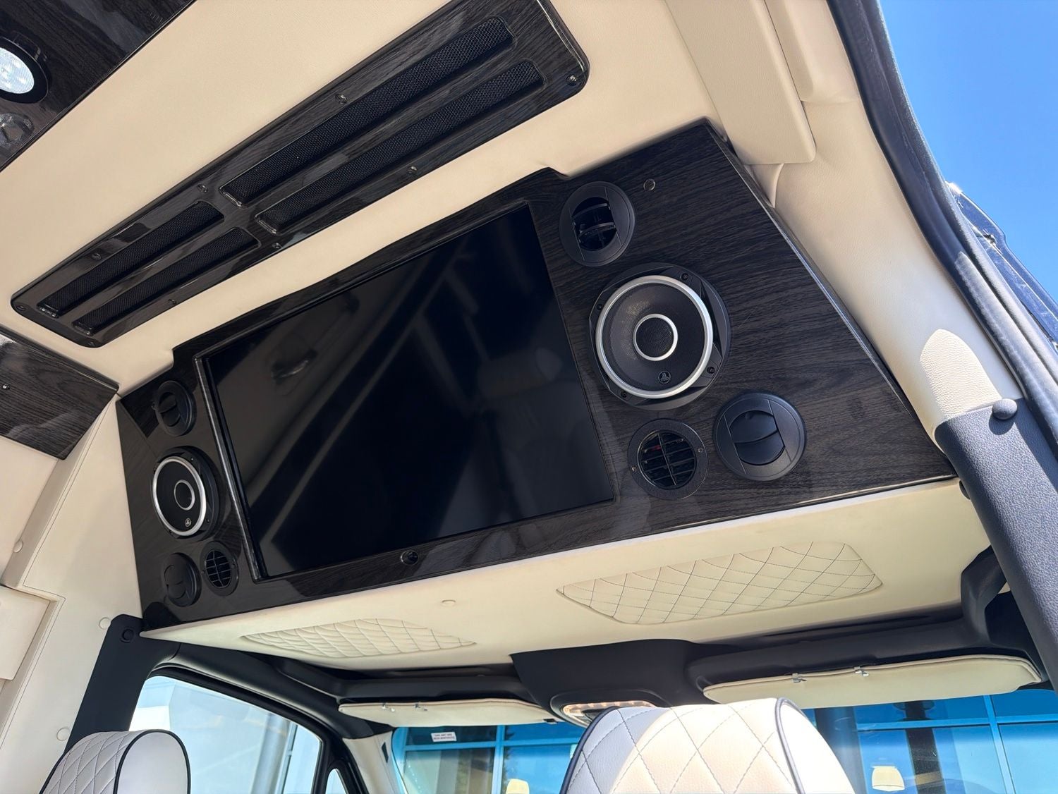 2023 Mercedes-Benz Sprinter 2500 Crew 144 WB 4MATIC®