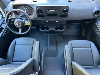 2025 Mercedes-Benz Sprinter 2500 Cargo 144 WB