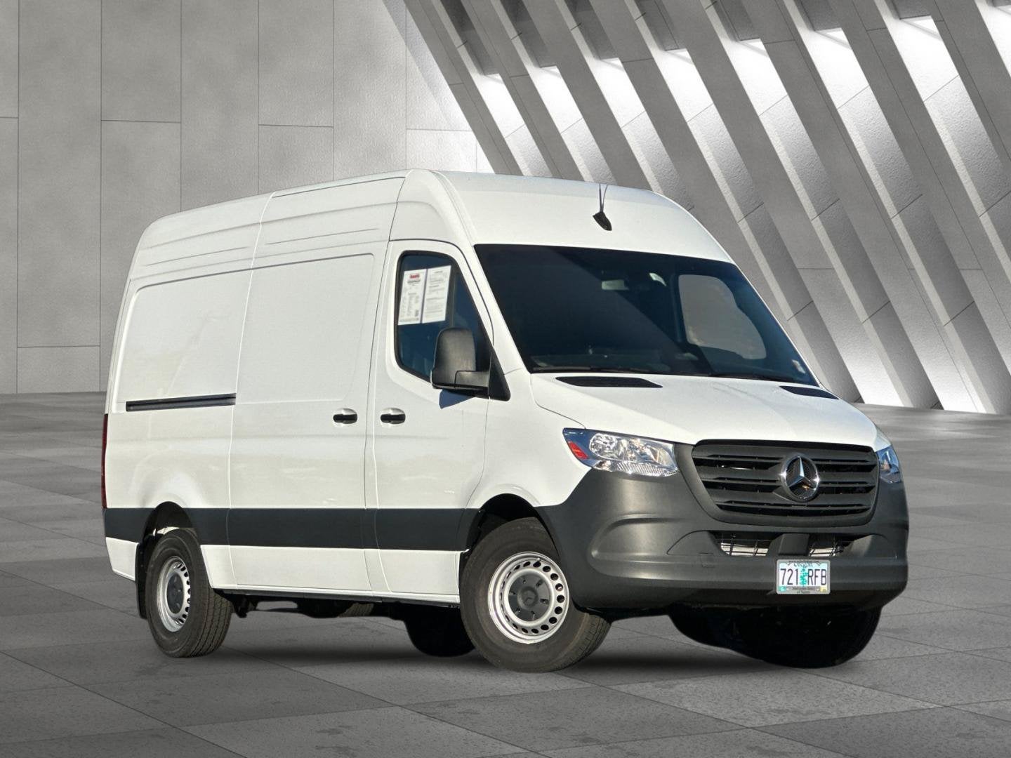 2025 Mercedes-Benz Sprinter 2500 Cargo 144 WB
