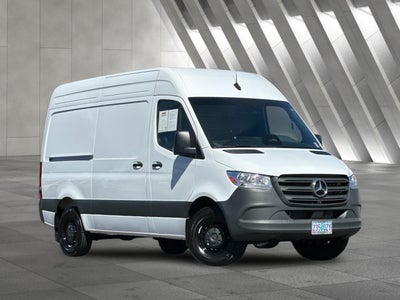 2025 Mercedes-Benz Sprinter 2500 Cargo 144 WB