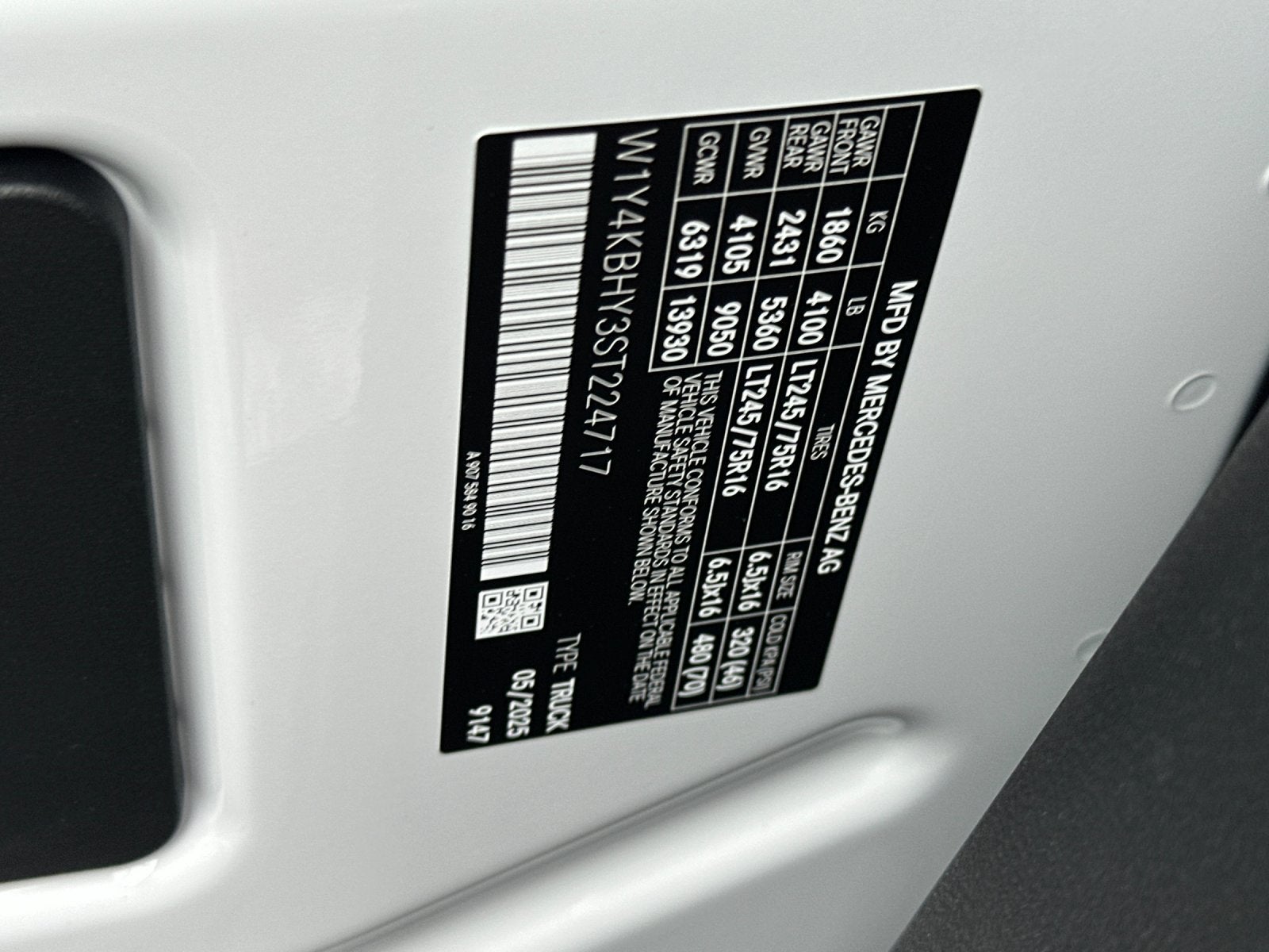 2025 Mercedes-Benz Sprinter 2500 Cargo 144 WB