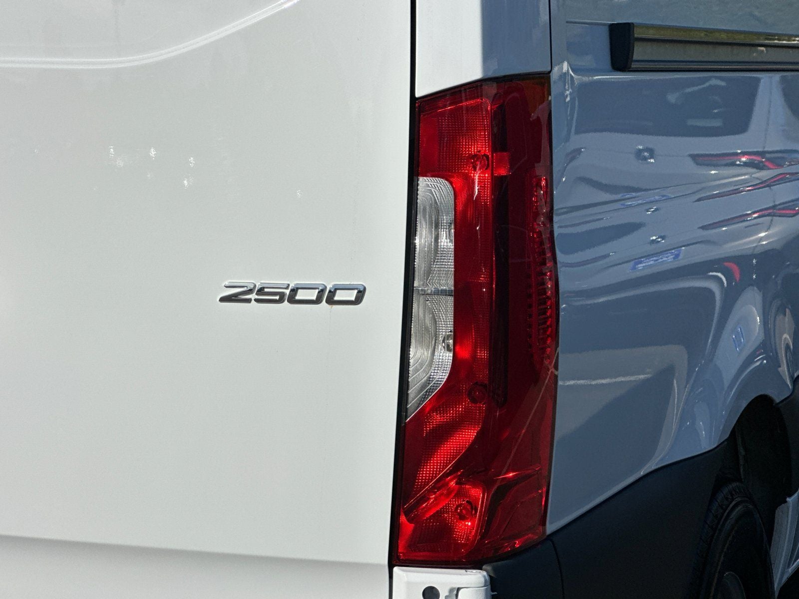2025 Mercedes-Benz Sprinter 2500 Cargo 144 WB