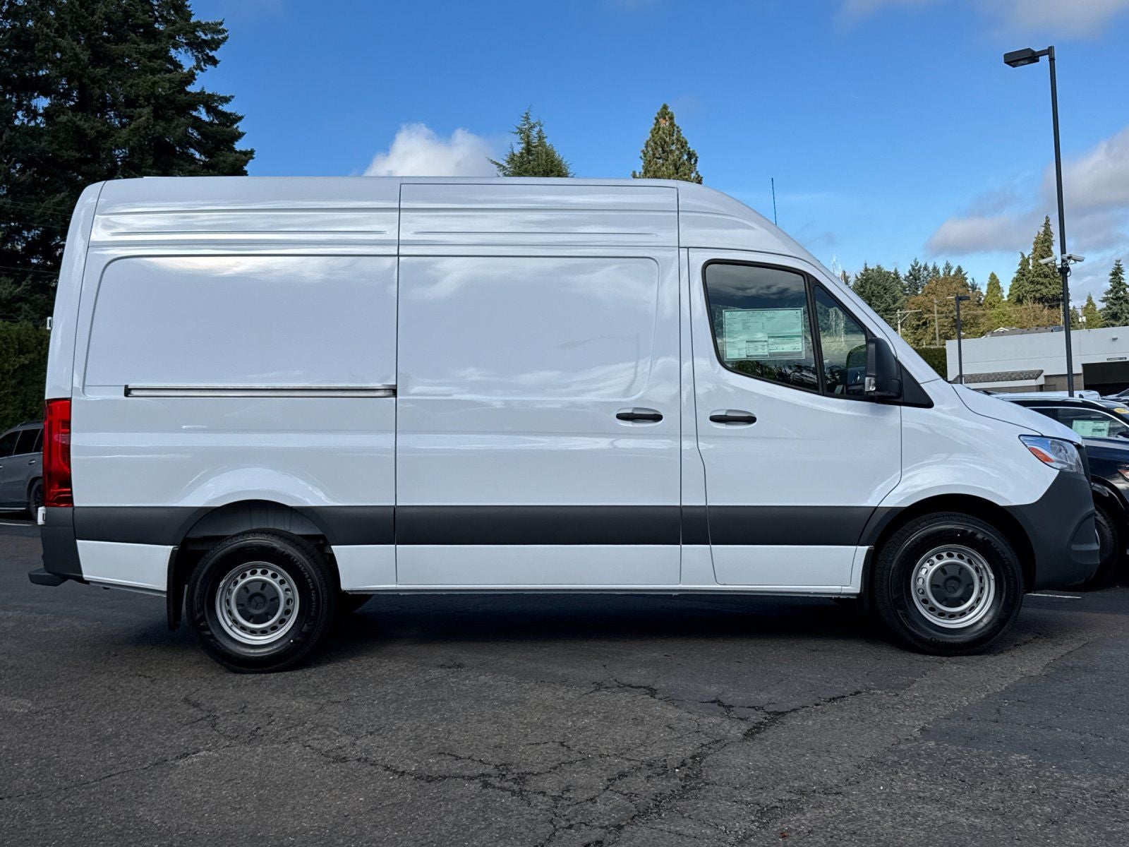 2025 Mercedes-Benz Sprinter 2500 Cargo 144 WB