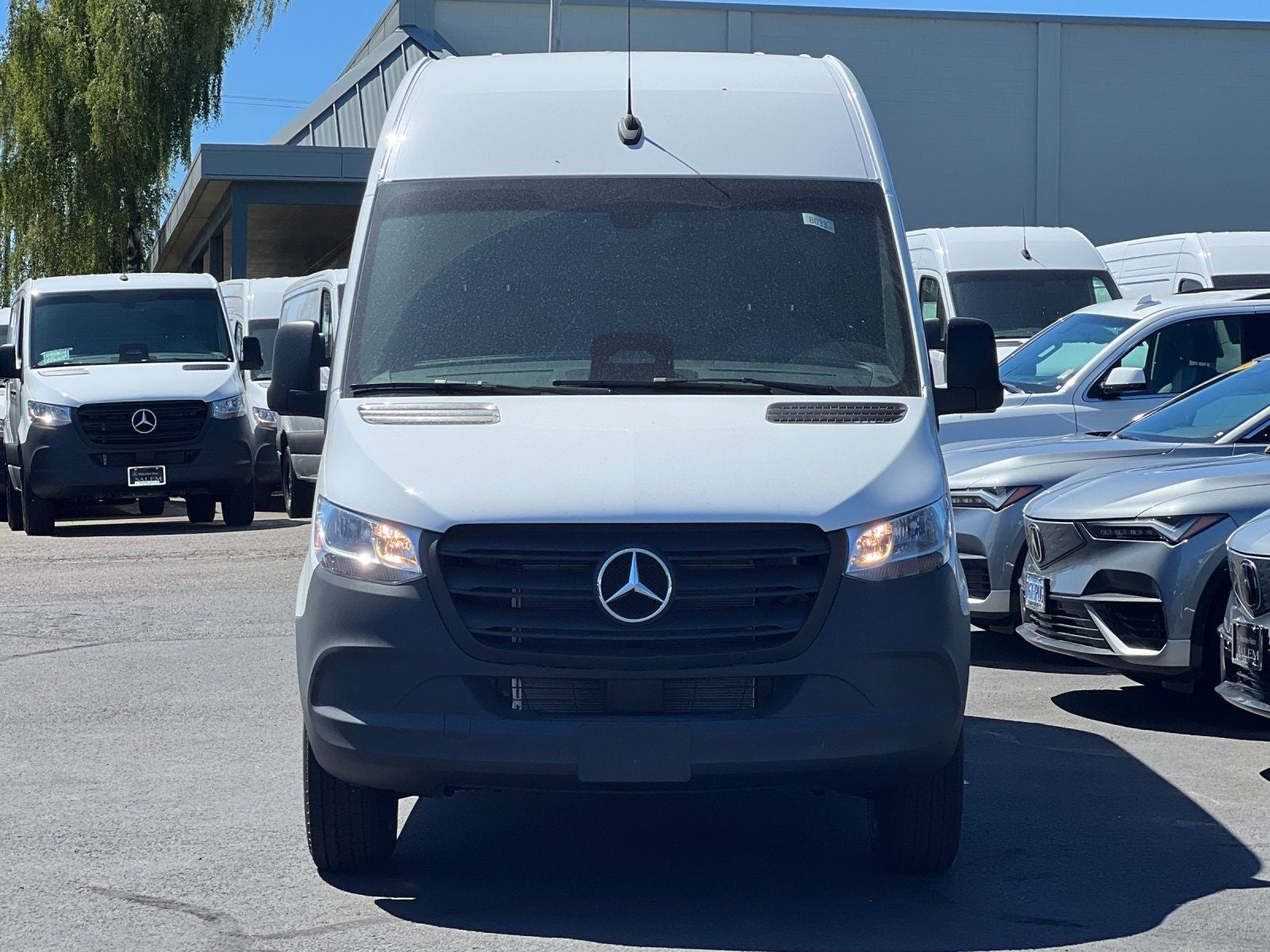 2025 Mercedes-Benz Sprinter 2500 Cargo 144 WB