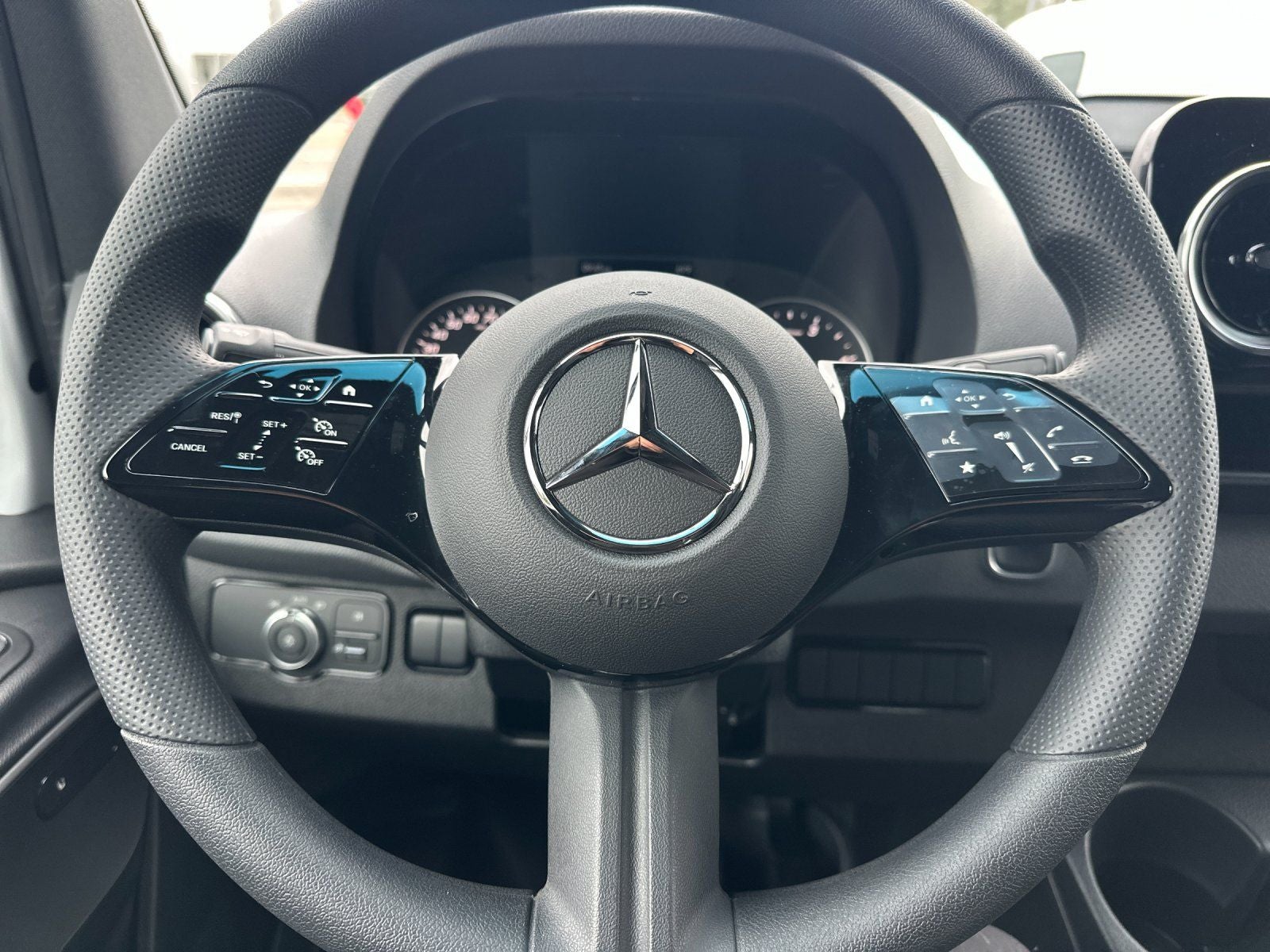 2026 Mercedes-Benz Sprinter 2500 Cargo 144 WB