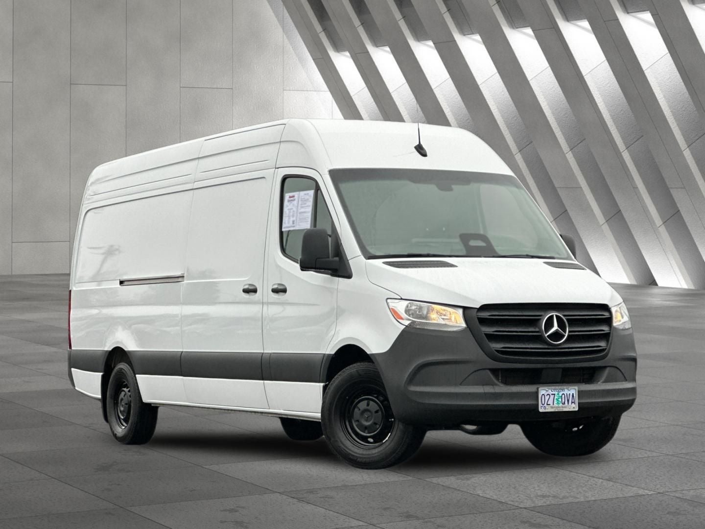 2025 Mercedes-Benz Sprinter 2500 Cargo 170 WB High Roof