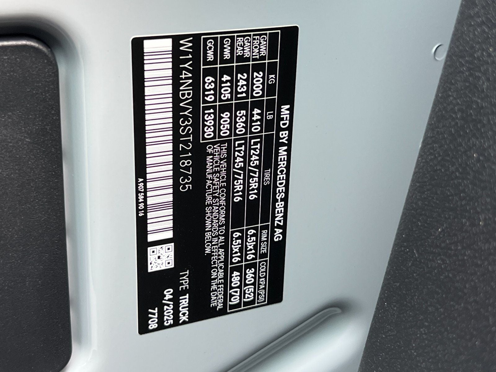 2025 Mercedes-Benz Sprinter 2500 Cargo 144 WB 4MATIC®