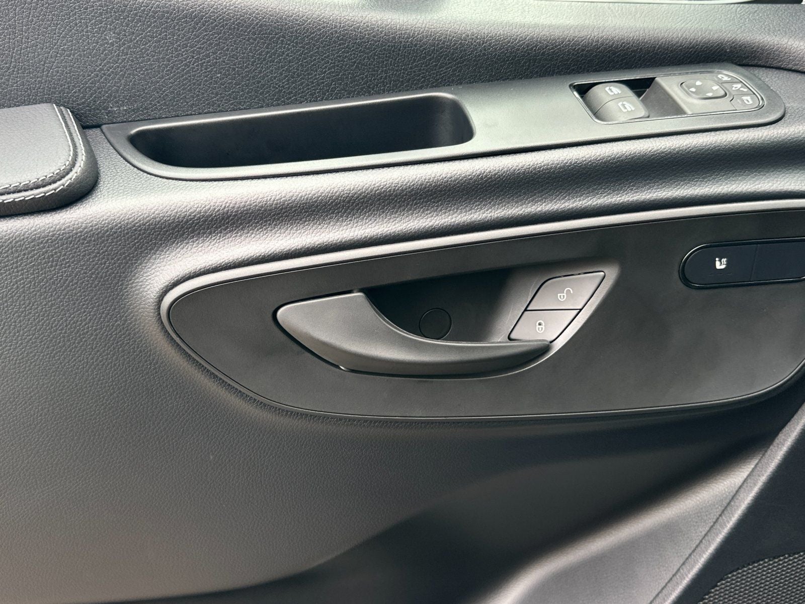 2025 Mercedes-Benz Sprinter 2500 Passenger 144 WB