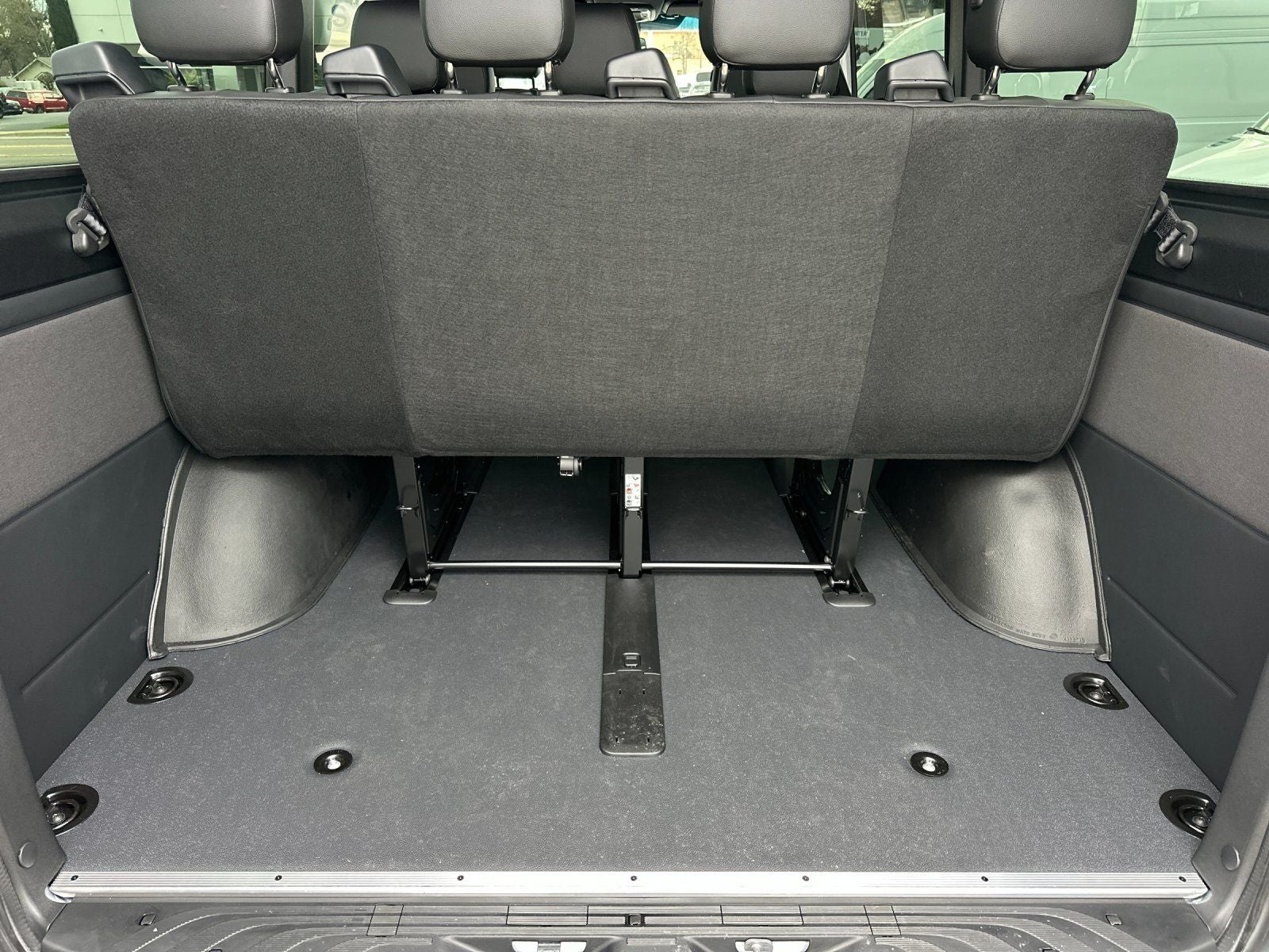 2025 Mercedes-Benz Sprinter 2500 Passenger 144 WB