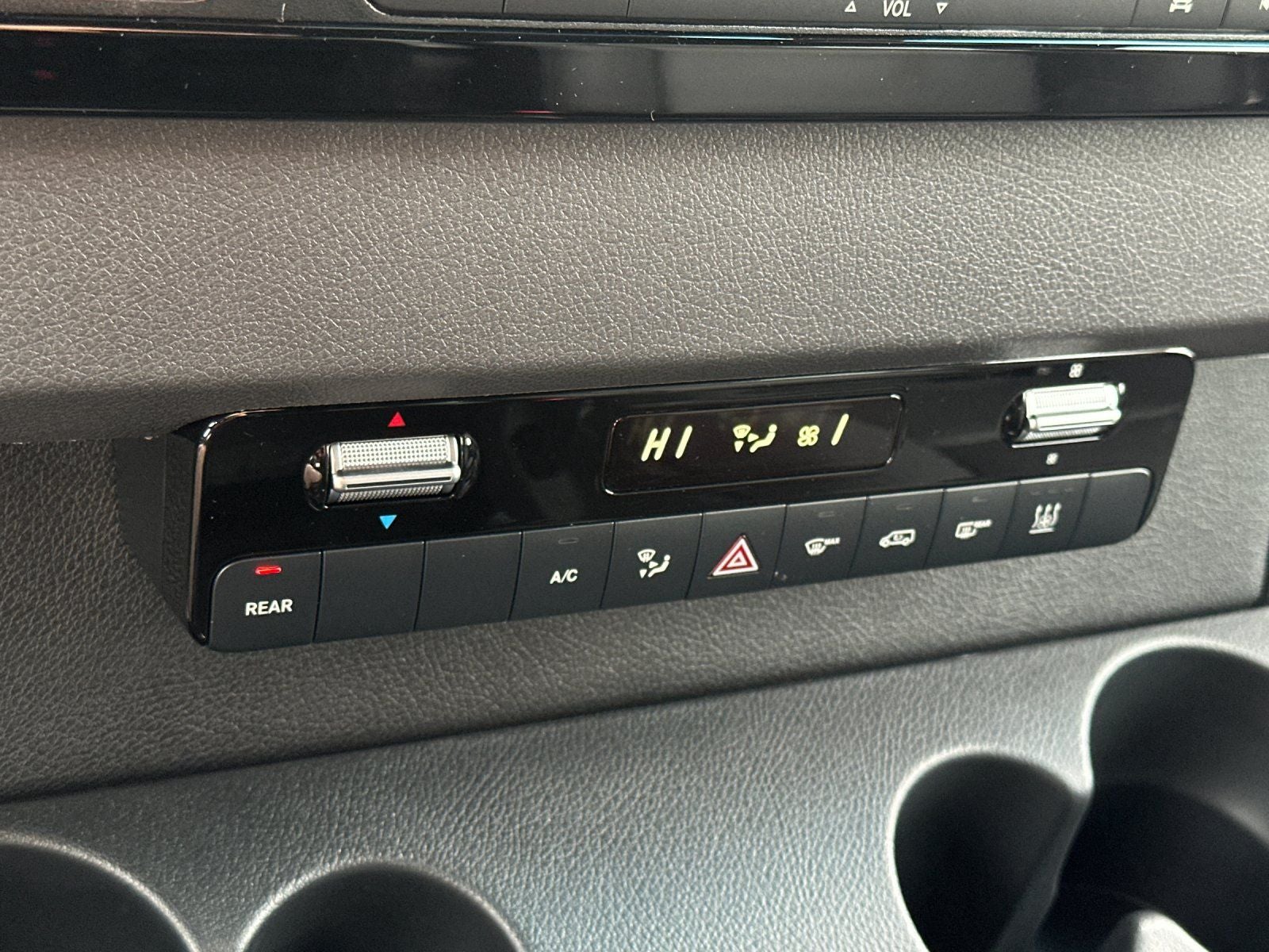 2025 Mercedes-Benz Sprinter 2500 Passenger 144 WB