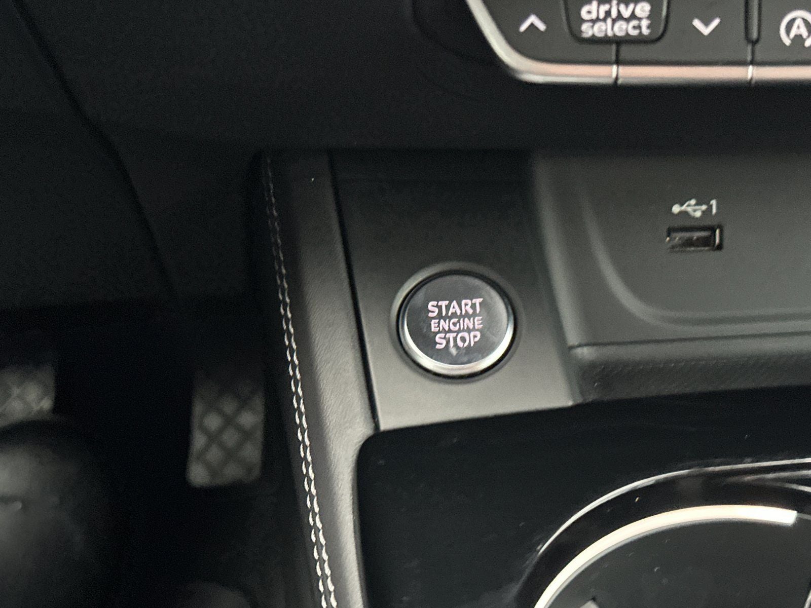 2023 Audi A4 45 S line Premium Plus quattro