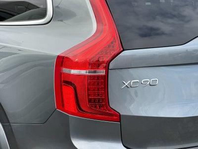 2017 Volvo XC90 T6 Momentum