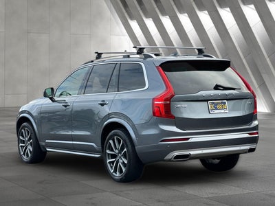 2017 Volvo XC90 T6 Momentum