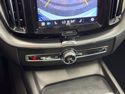 2022 Volvo XC60 Recharge Plug-In Hybrid T8 Inscription Expression