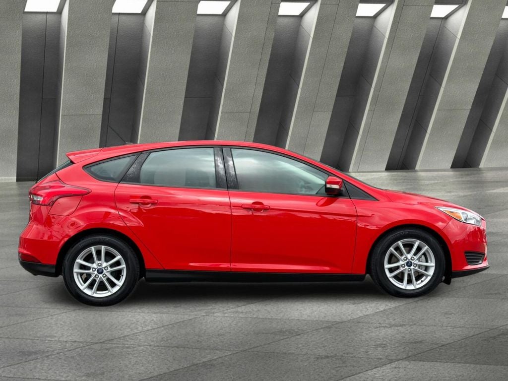 Used 2017 Ford Focus SE with VIN 1FADP3K24HL319821 for sale in Salem, OR