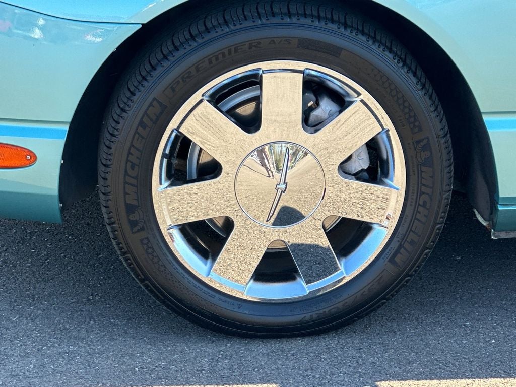 2002 Ford Thunderbird Base