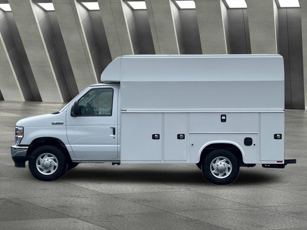 2025 Ford E-350SD KUV Cutaway