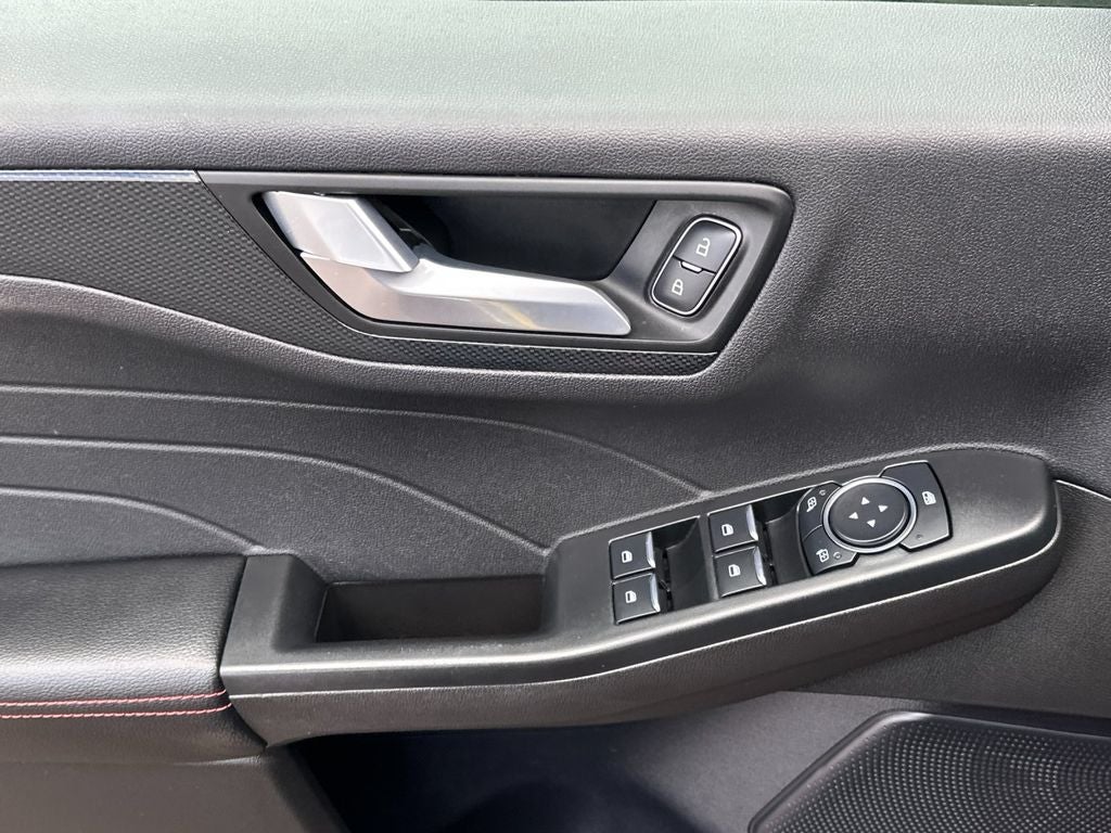 2024 Ford Escape Hybrid ST-Line