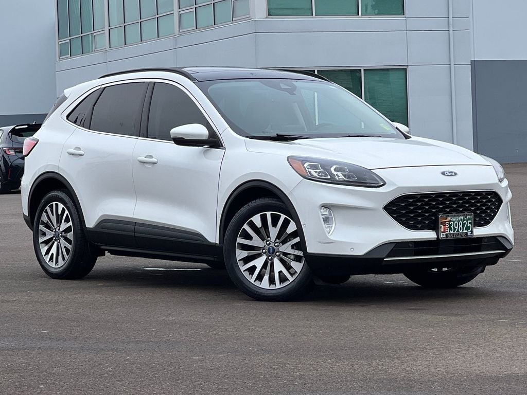 2020 Ford Escape Titanium Hybrid