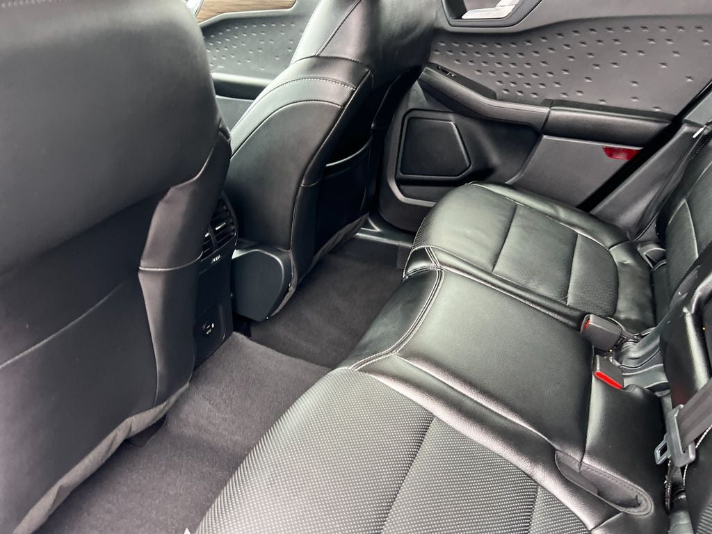 2020 Ford Escape Titanium Hybrid