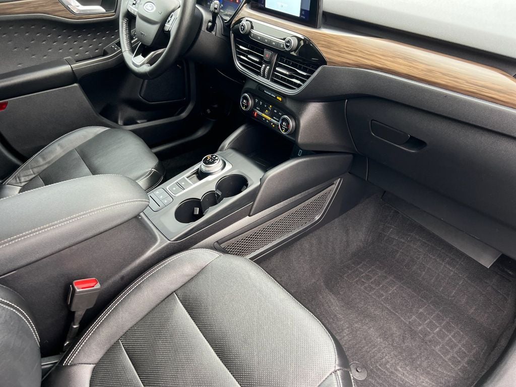 2020 Ford Escape Titanium Hybrid