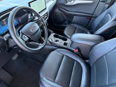 2025 Ford Escape Platinum