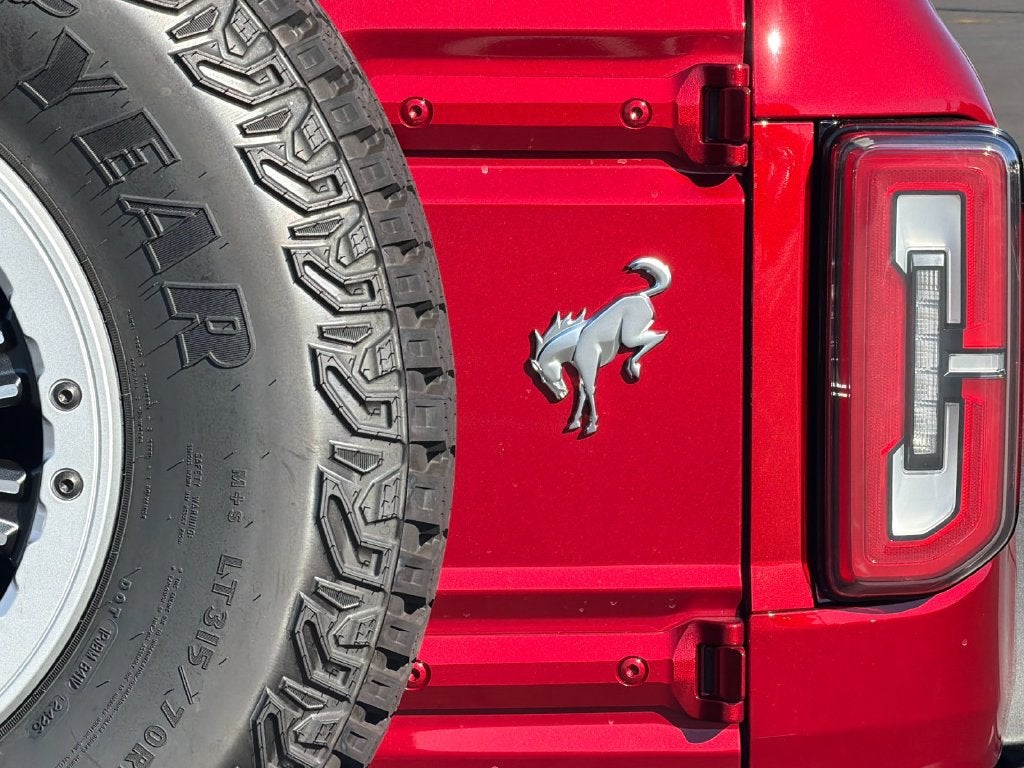 2026 Ford Bronco Outer Banks 60th anniversary pkge