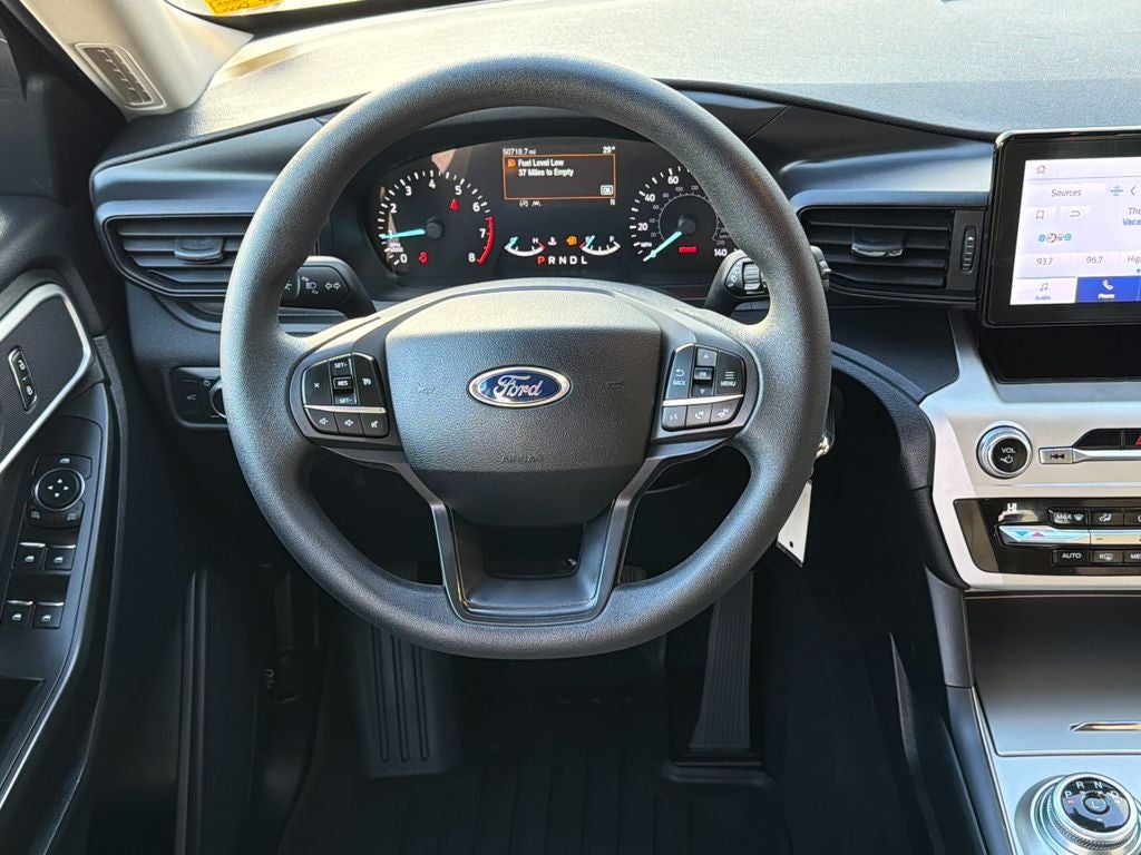 2021 Ford Explorer Base