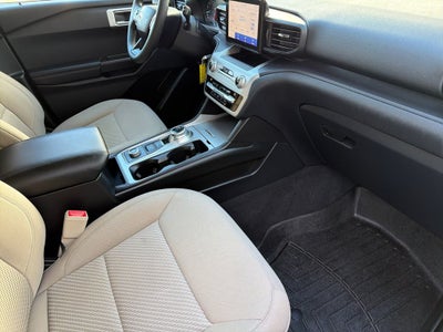 2021 Ford Explorer Base