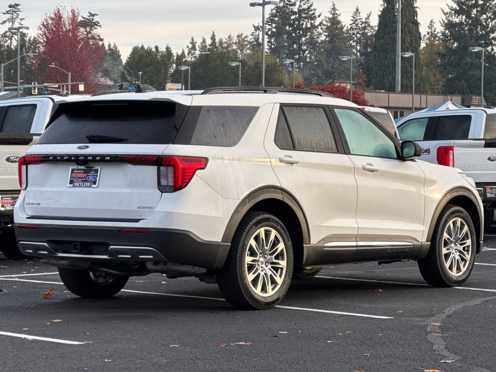 2025 Ford Explorer Active