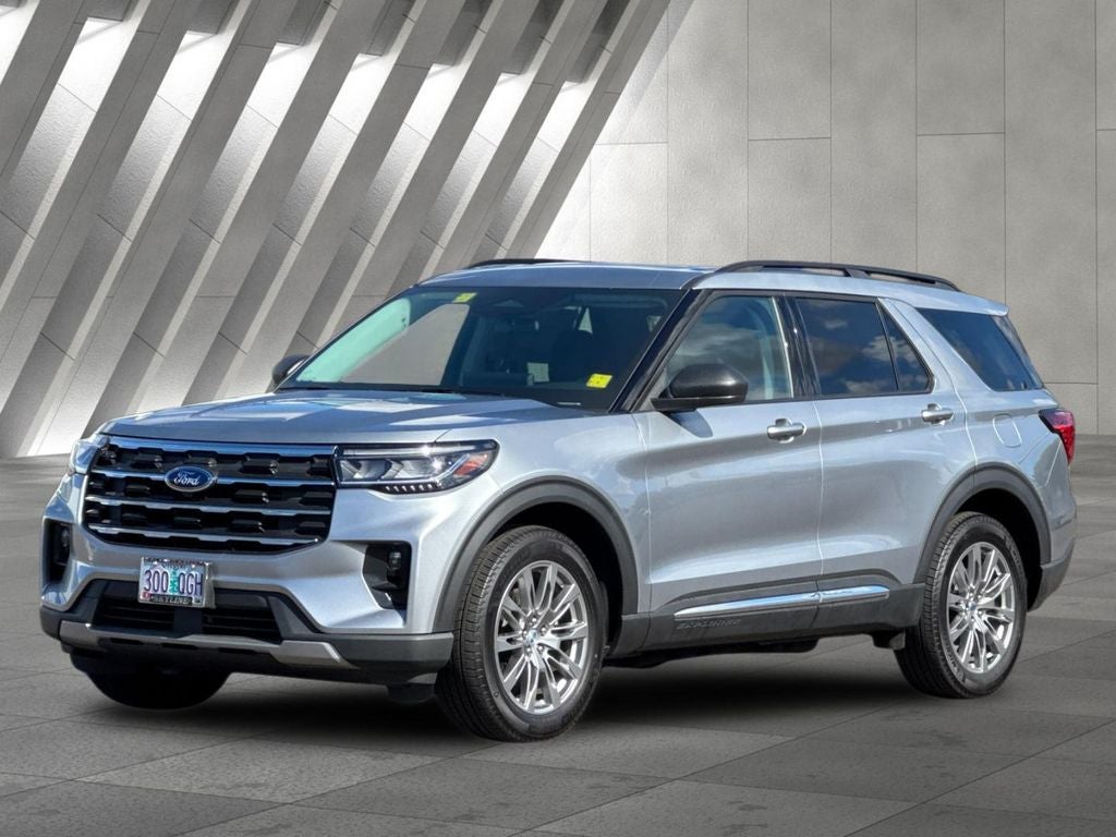 2025 Ford Explorer Active