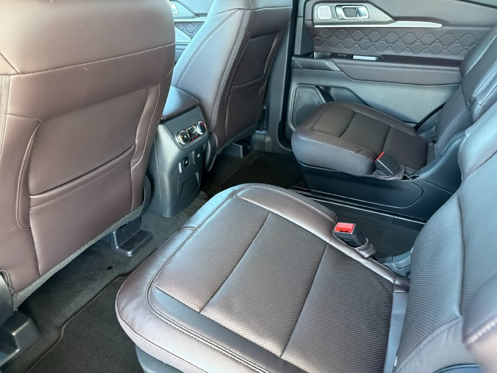 2027 Ford Explorer Platinum
