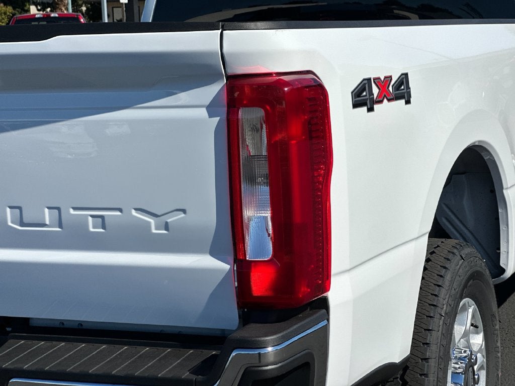 2027 Ford F-250SD XLT
