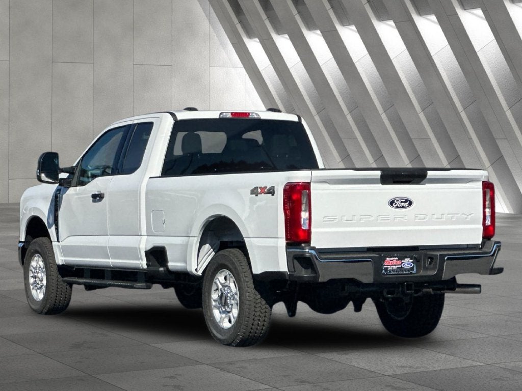 2027 Ford F-250SD XLT